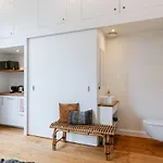 Huswell - The Jungle' In The Heart Of Apartamento