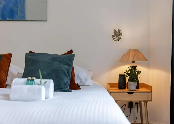 Huswell - The Jungle' In The Heart Of Apartamento Gante