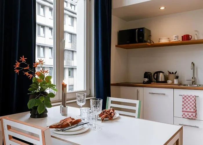Huswell - The Jungle' In The Heart Of Apartamento Gante